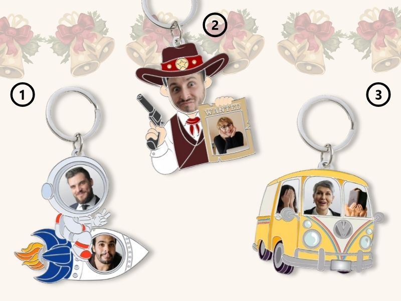 GePersonaliseerde, grappige fotosleutelhangers met astronaut, cowboy en campervan design; uniek kerstcadeau